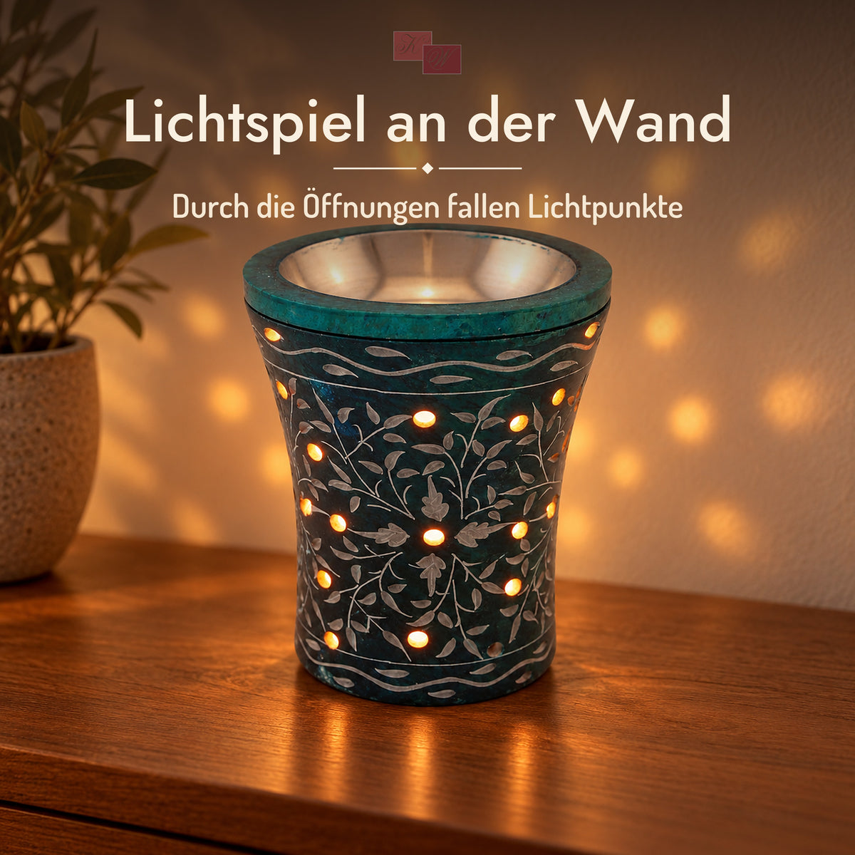 Duftlampe und Räucherstövchen Nana – Lichtspiel: das Teelicht wirft Lichtpunkte an die Wand
