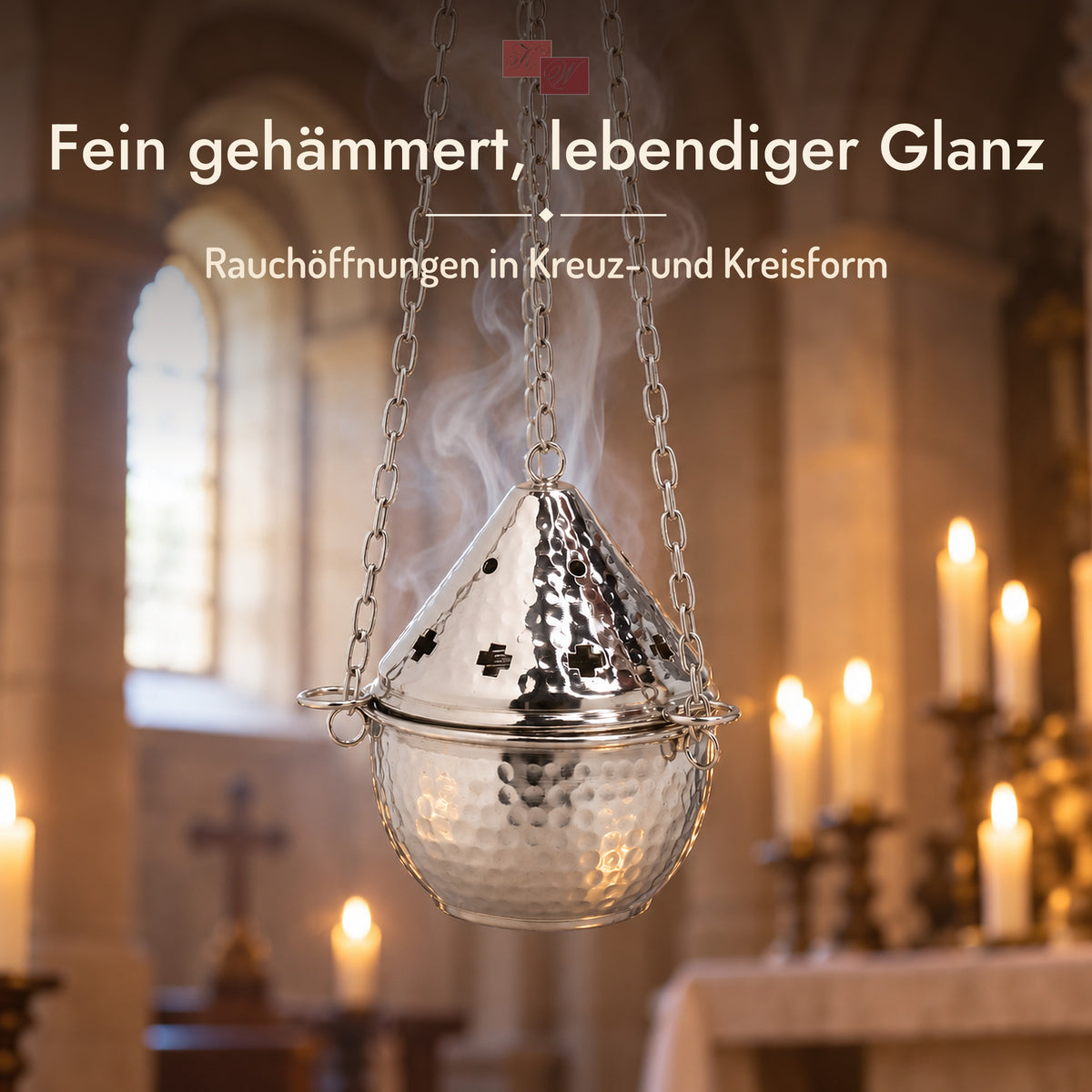 Weihrauchfass H14 aus gehämmertem Messing, vernickelt in Gebrauch – Stimmungsbild in der Kirche