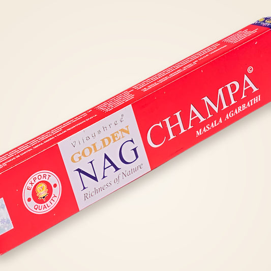 Golden Nag Champa Räucherstäbchen – Packung in der Nahansicht